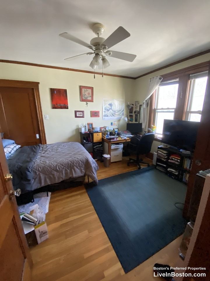 36 Iroquois St #2 - Photo 7 of 14