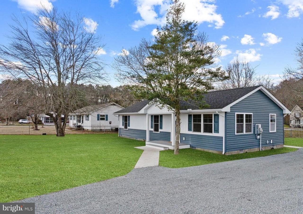 34648 Pepper Rd - Photo 2 of 13