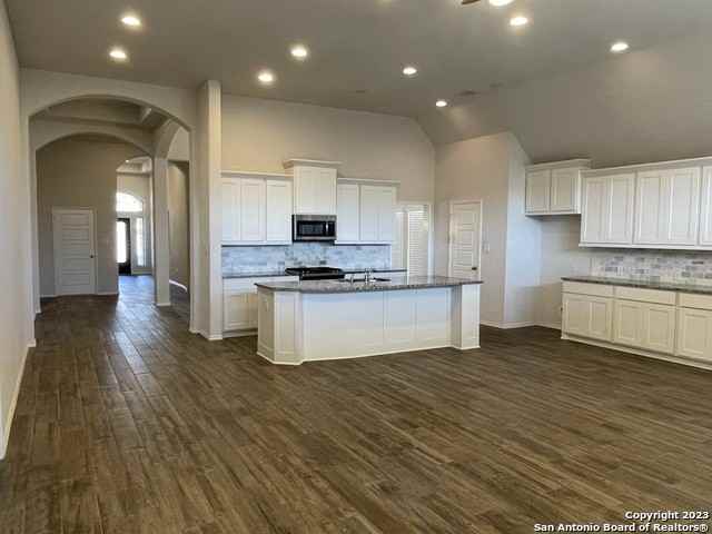 9114 Yearling St - Photo 2 of 15