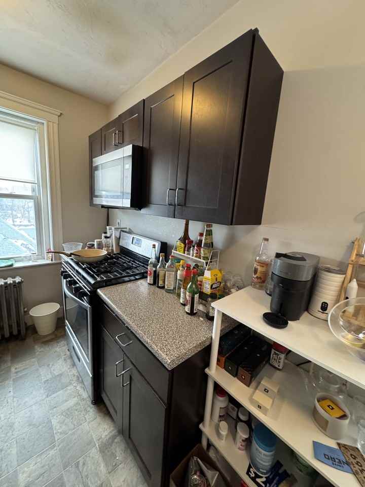 47 Linden St #14 - Photo 4 of 8