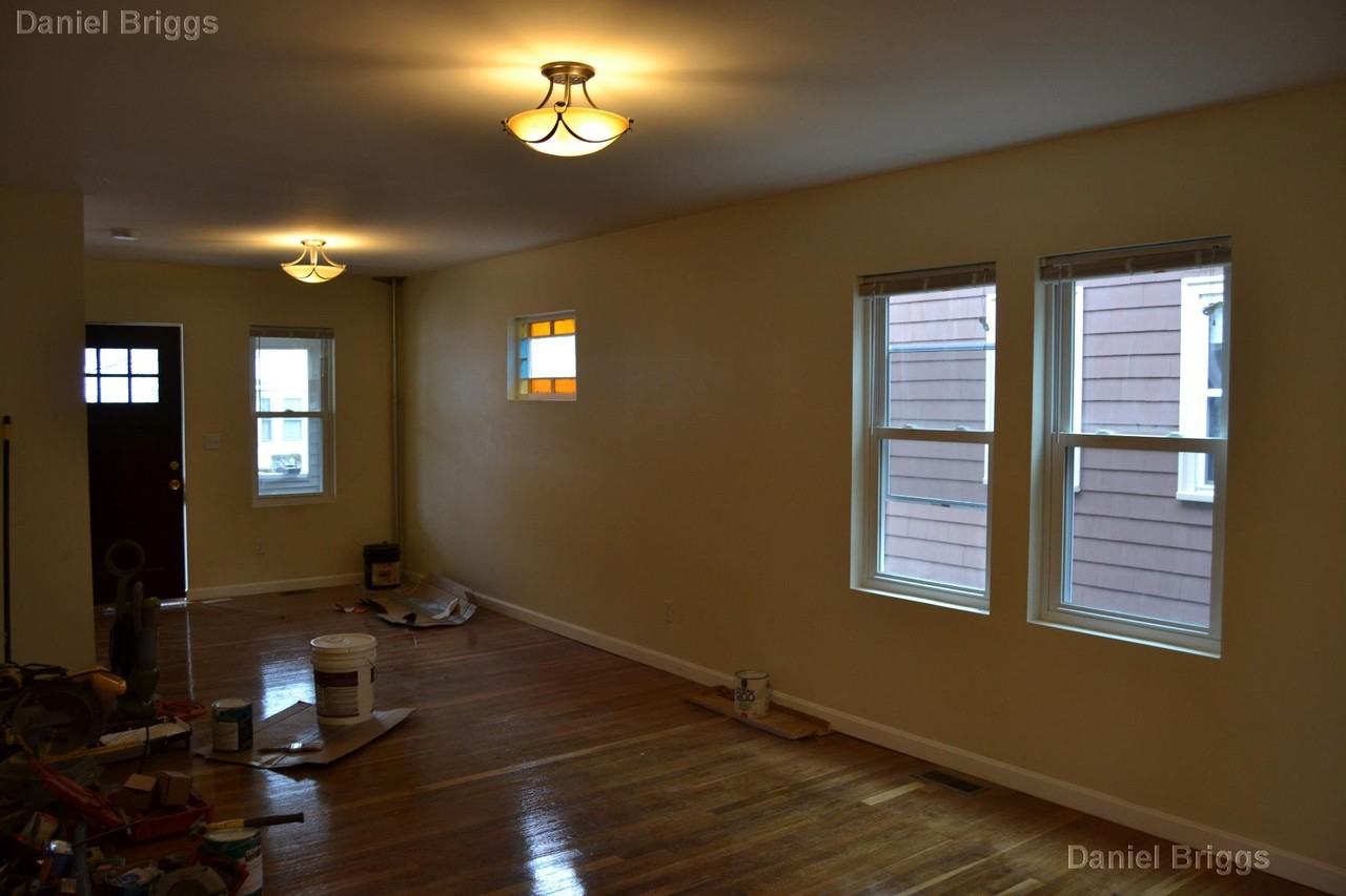 214 Arlington St - Photo 5 of 19