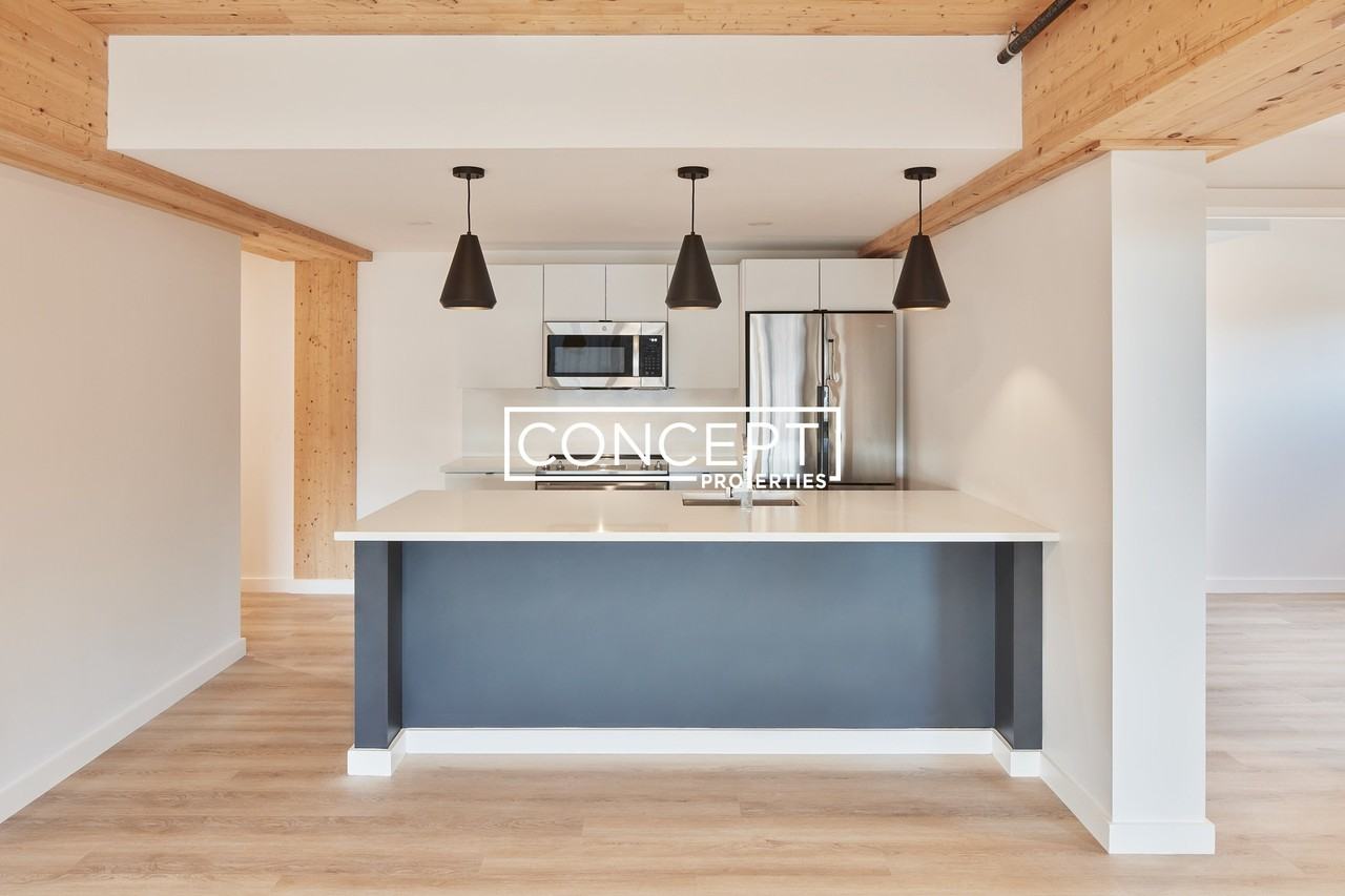 11 E Lenox St #204CP