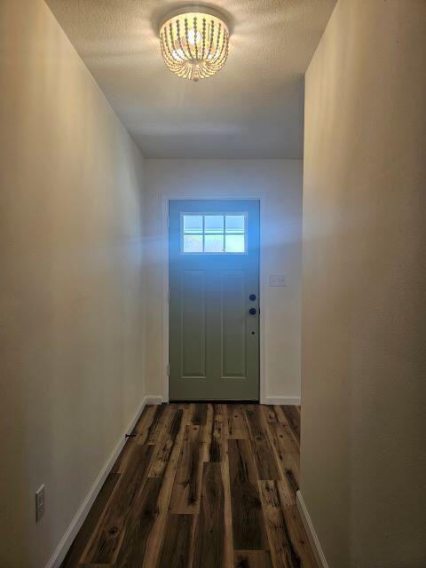 600 Burgundy Ln - Photo 3 of 27