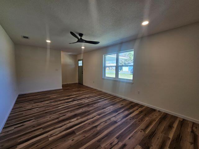 600 Burgundy Ln - Photo 5 of 27