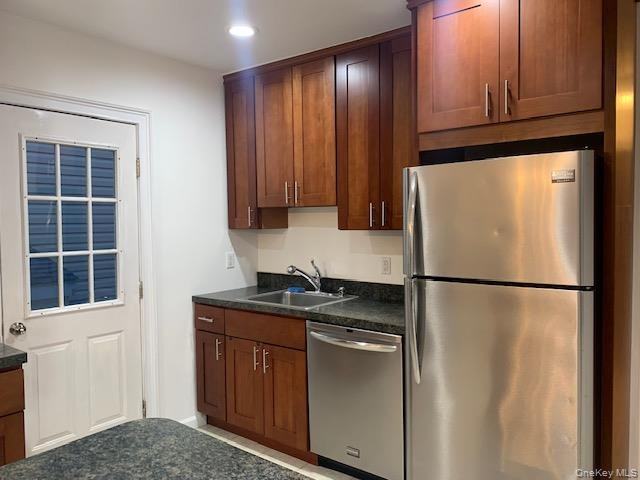 86 Brookline Ave - Photo 7 of 34