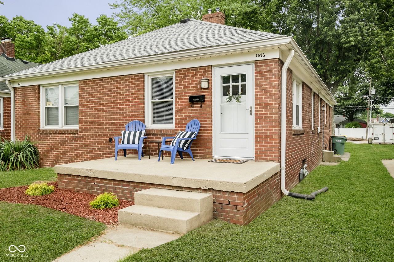 1616 Cord St - Photo 2 of 29