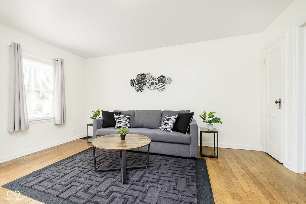 1616 Cord St - Photo 4 of 29