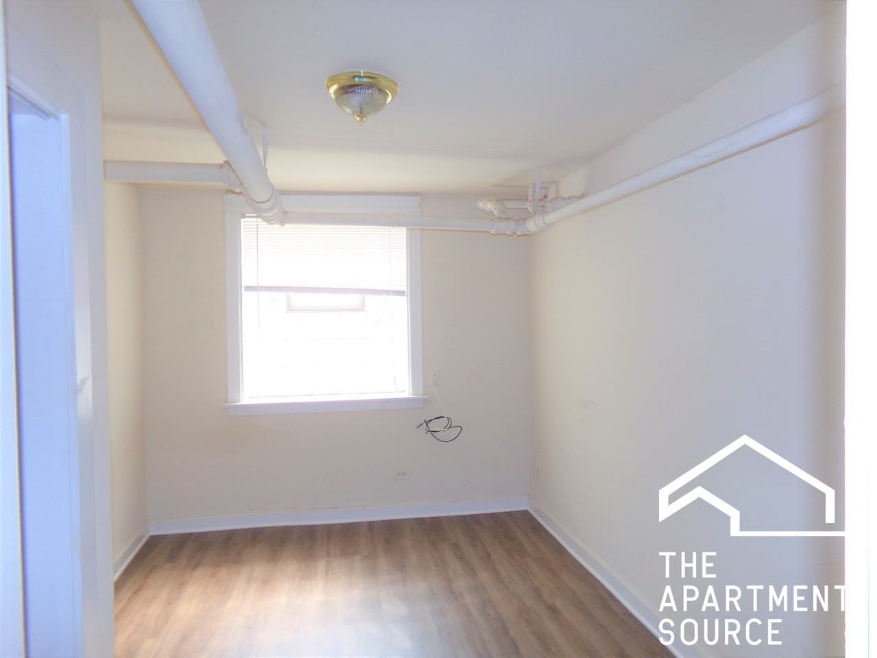 6574 N Lakewood Ave #G - Photo 4 of 14