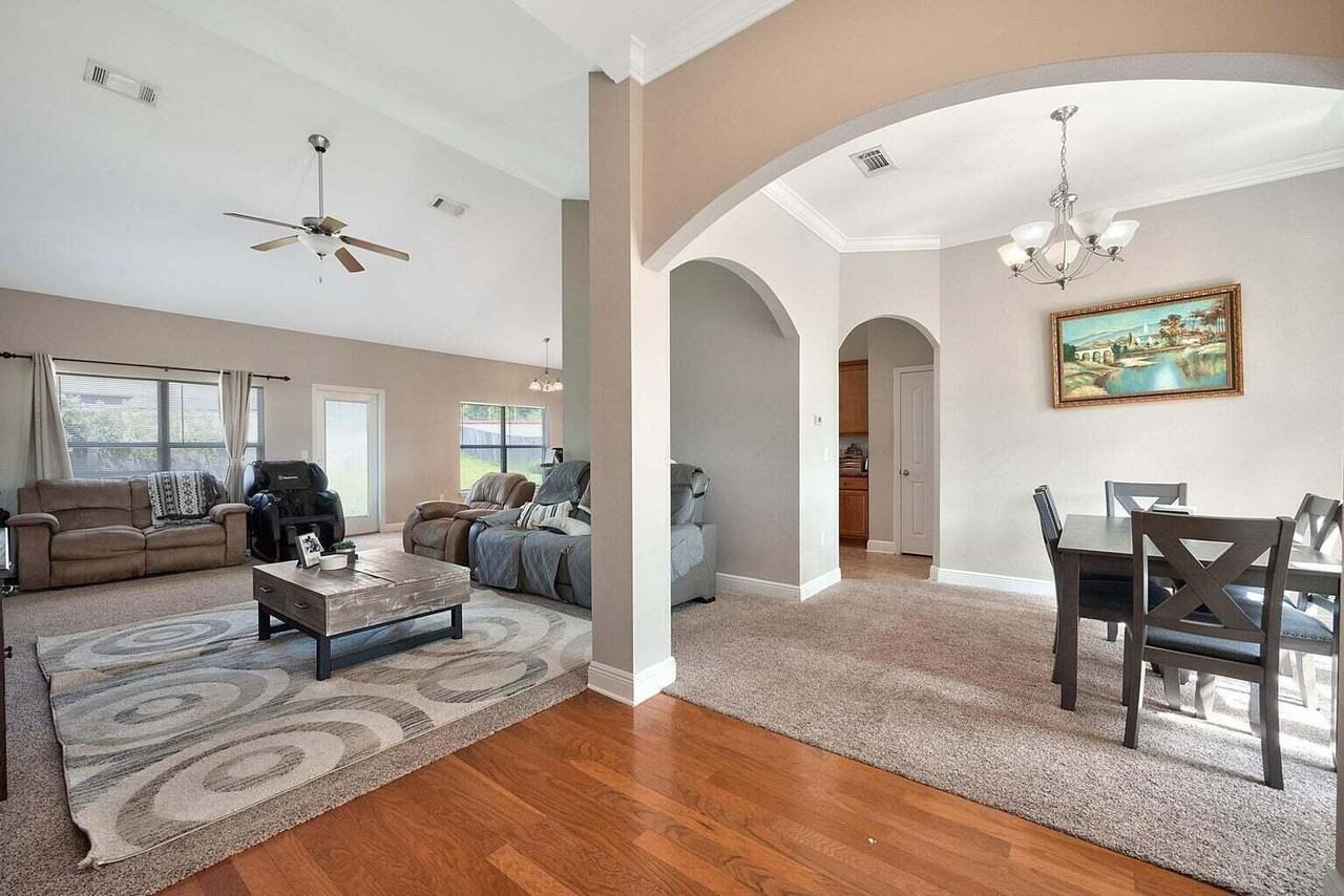 607 Rowan Cir - Photo 2 of 27