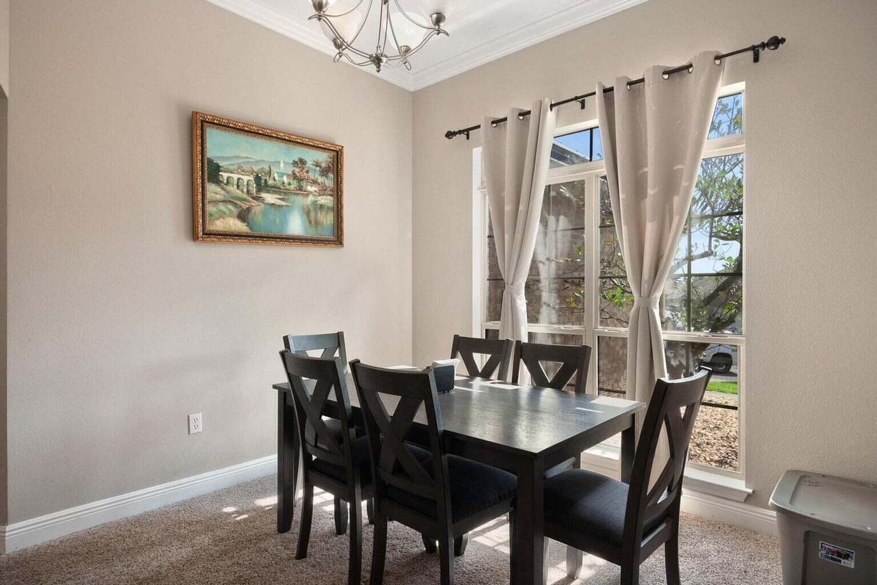 607 Rowan Cir - Photo 7 of 27