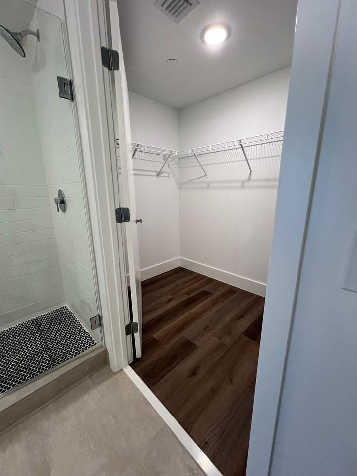 2121 Nw 2nd Ave #708 - Photo 5 of 16