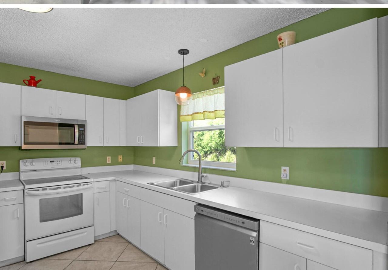 5680 Travelers Way - Photo 3 of 17