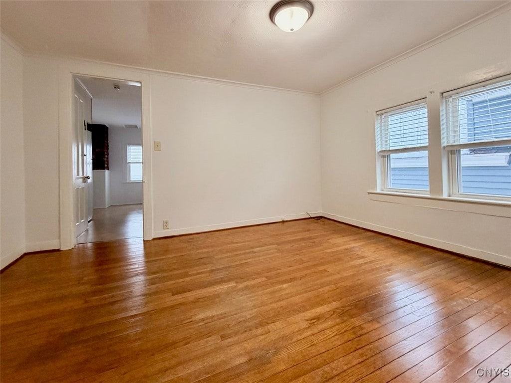 88 E 5th St - Photo 3 of 11