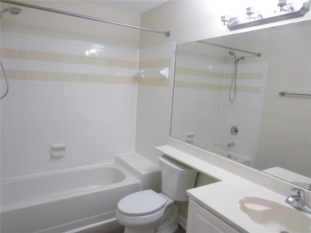 4036 Oak Glenn Dr - Photo 2 of 38