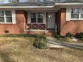featured image of 121 Fairway Dr