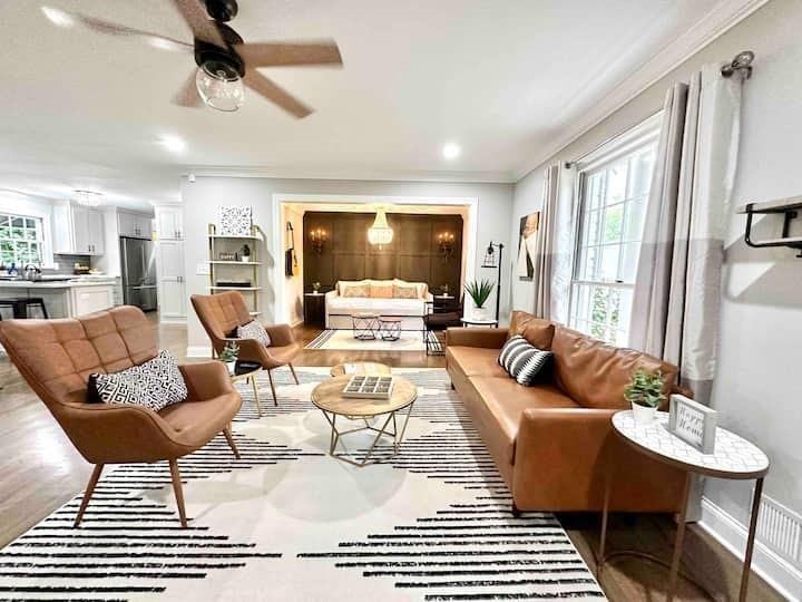 215 Jayne Ellen Way - Photo 2 of 24