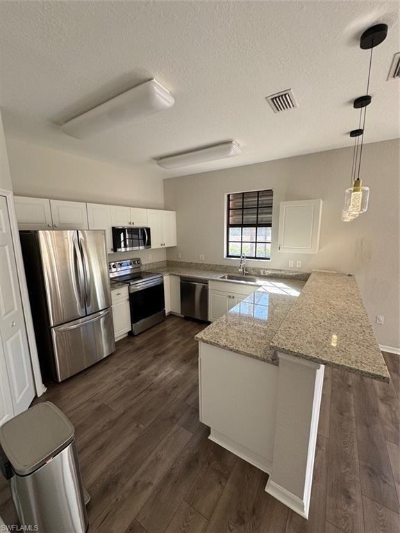 7322 Bristol Cir - Photo 5 of 15
