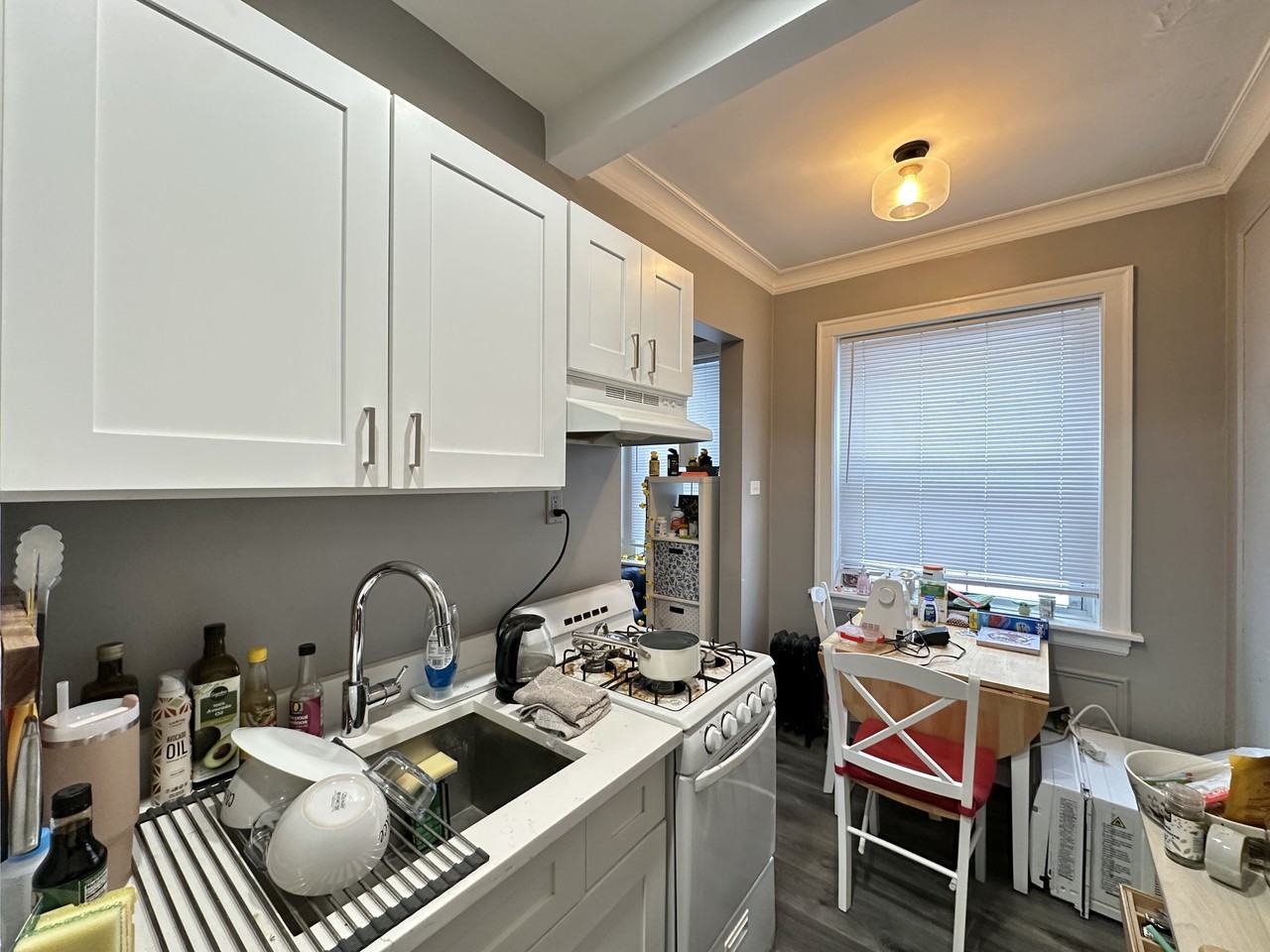 5516 N Kenmore Ave #205 - Photo 6 of 21