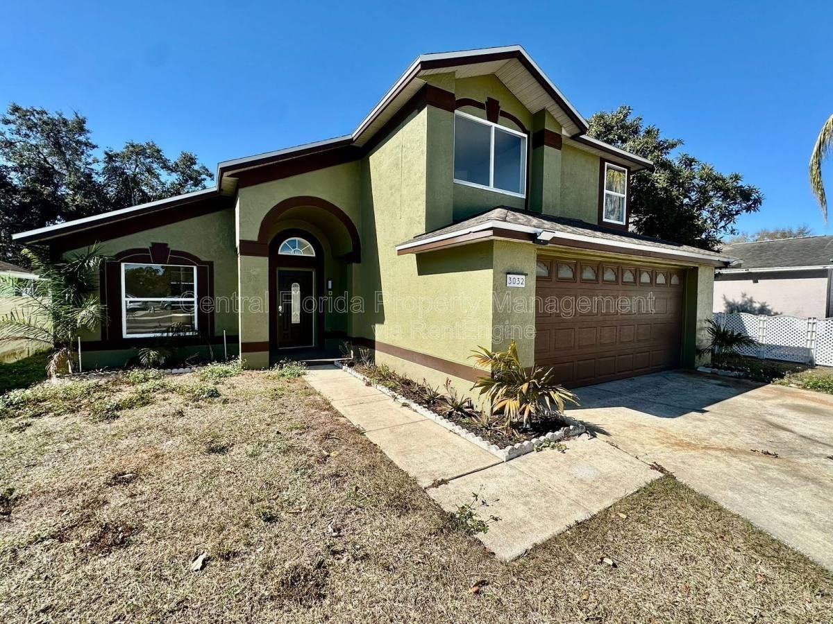 3032 Bloomsbury Dr - Photo 2 of 10