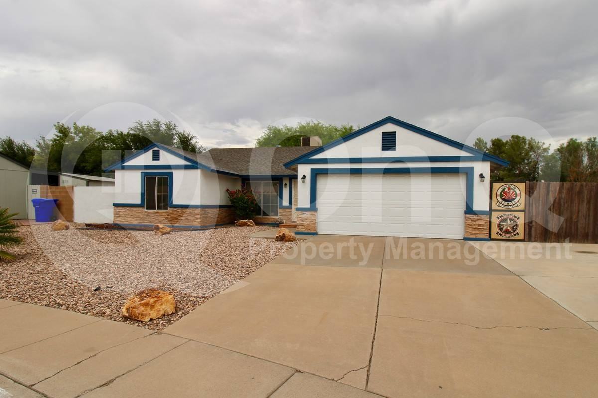 4526 W Orchid Ln - Photo 2 of 10