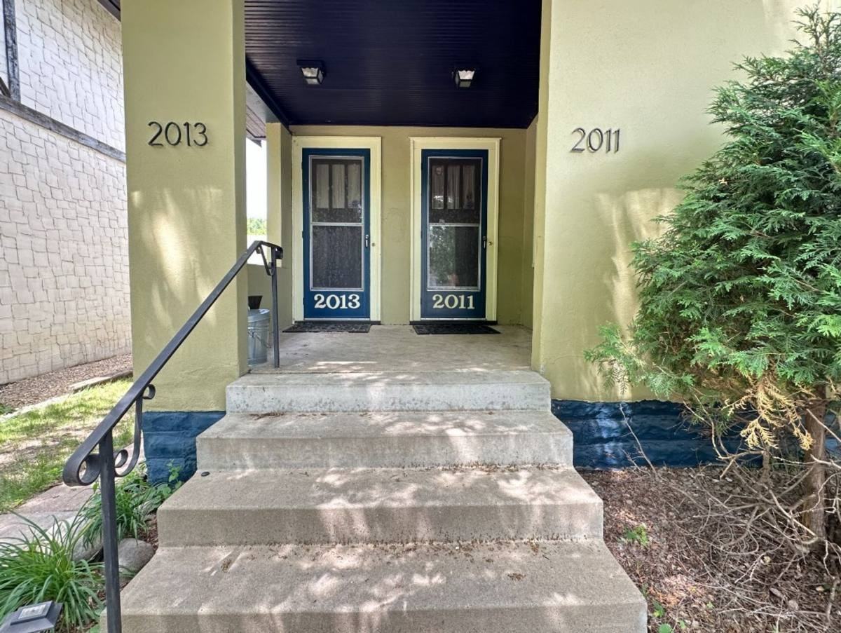 2011 Ashland Ave - Photo 2 of 10