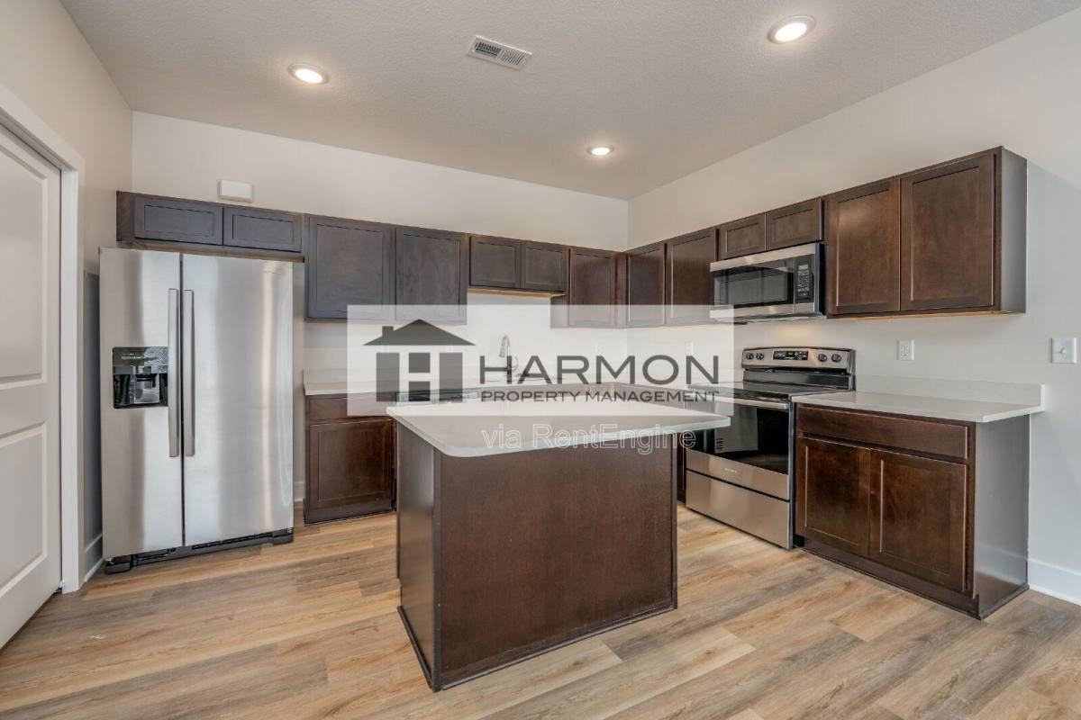 2018 N Reece Ct - Photo 3 of 10