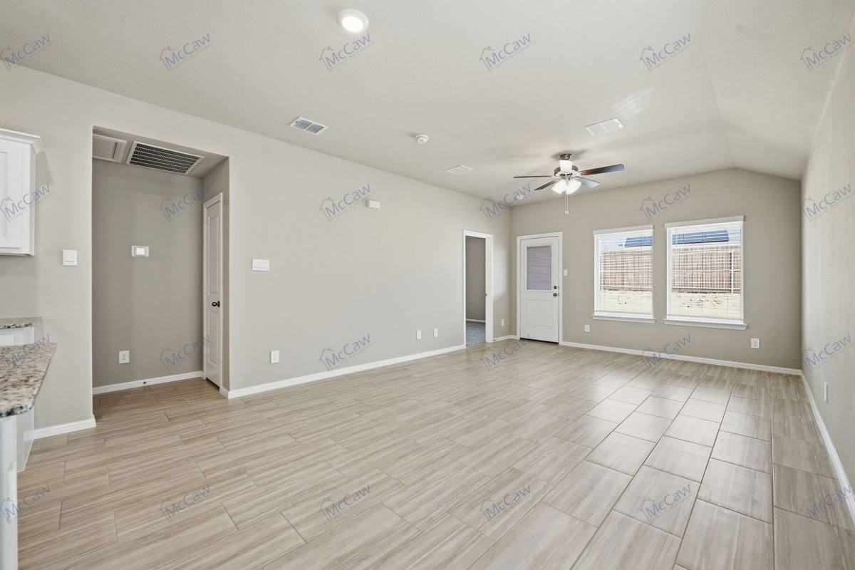139 Mojave Rd - Photo 5 of 10