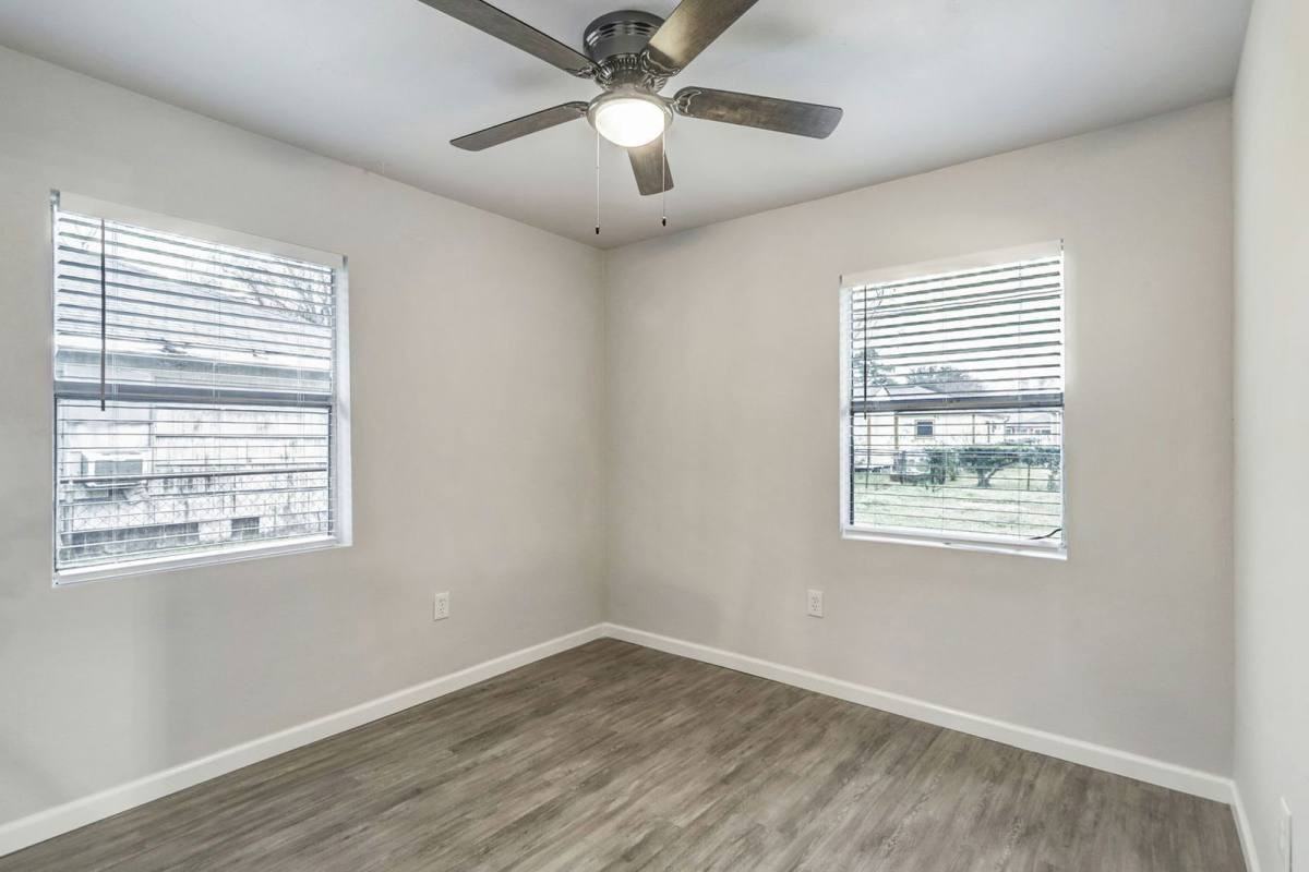 8618 Flossie Mae St - Photo 3 of 10