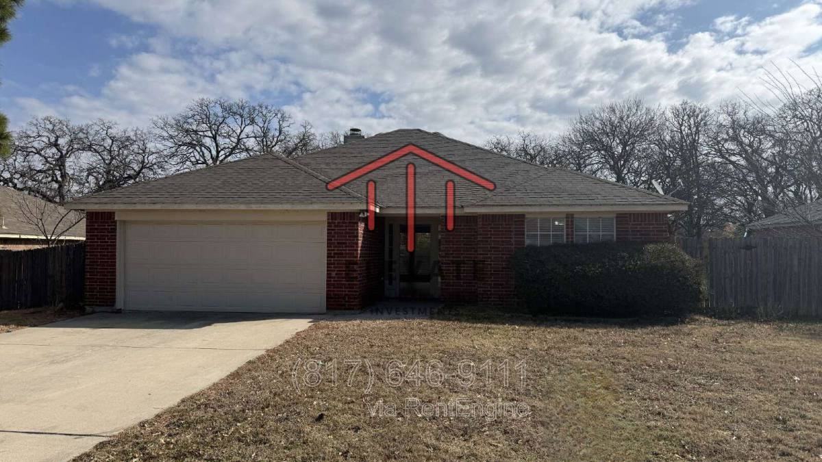 768 Hunter Dr - Photo 2 of 10