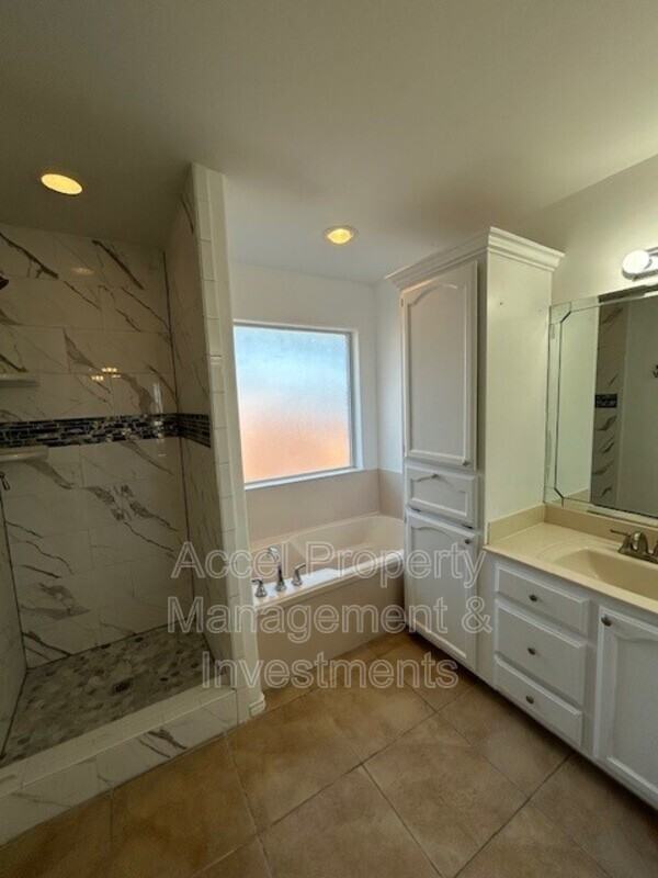 307 Tenaza St - Photo 4 of 6