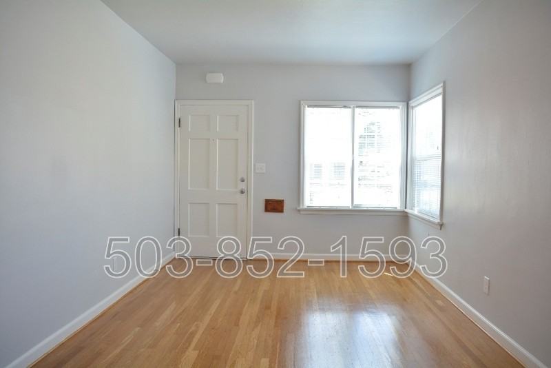 5034 Se 75th Ave - Photo 2 of 14