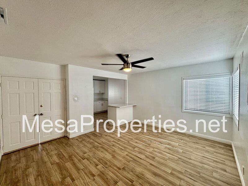 1481 Grove Ave - Photo 4 of 22