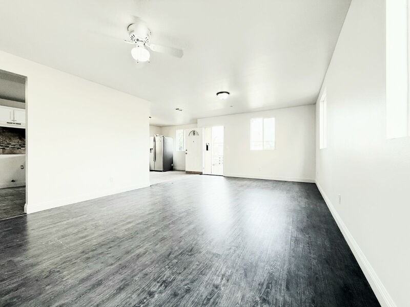 1440 E 42nd St - Photo 7 of 22