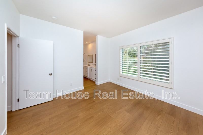 26971 Hillsborough Pkwy #82 - Photo 6 of 23