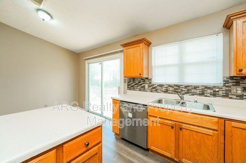 4699 Hairston Crossing Rd - Photo 6 of 15