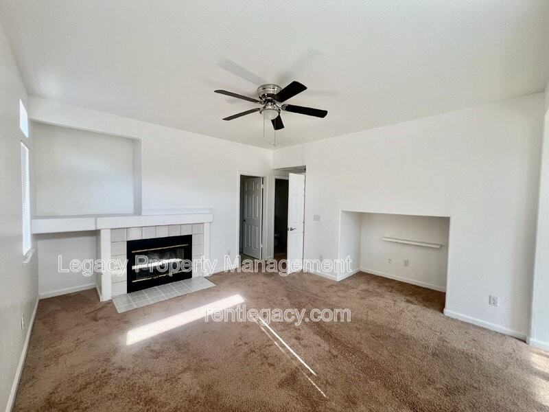 2750 Parkview Ter - Photo 7 of 33