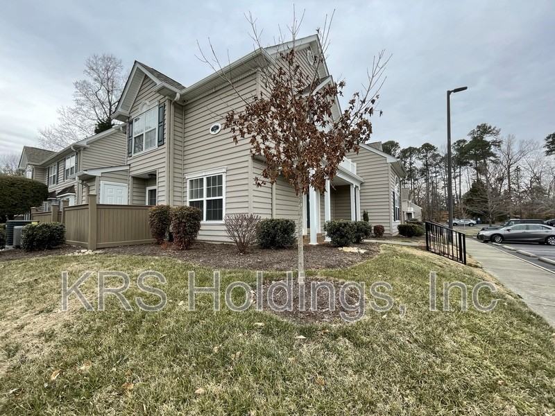 808 Settlement Dr - Photo 3 of 19