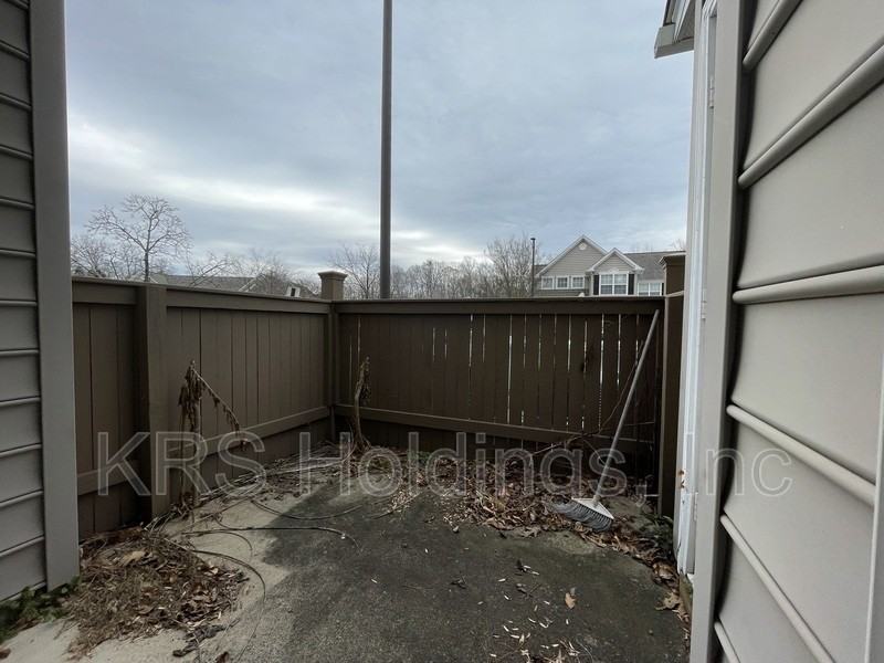 808 Settlement Dr - Photo 5 of 19