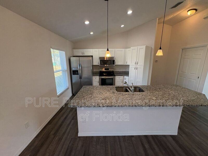 2883 Sw 140th Pl - Photo 7 of 50