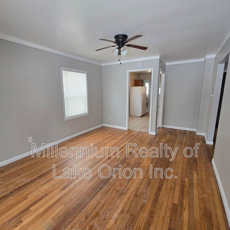 20818 Atlantic Ave - Photo 3 of 18