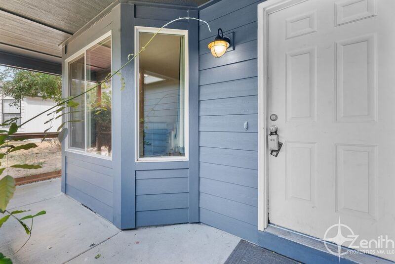 16004 Ne 47th St - Photo 4 of 31