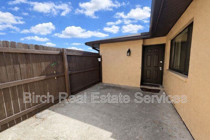 8420 60th St N #8420 - Photo 3 of 13