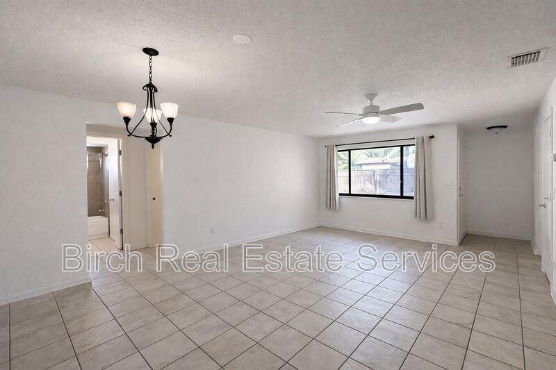 8420 60th St N #8420 - Photo 4 of 13