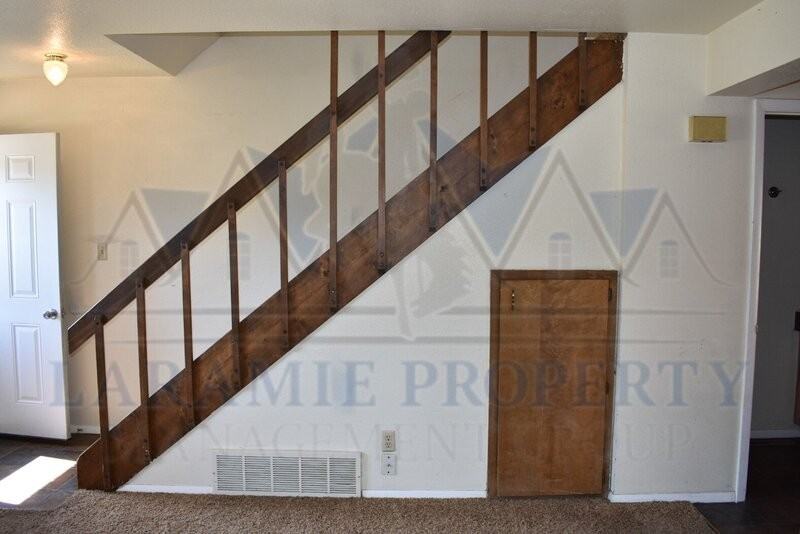 1366 N 19th St - Photo 2 of 8