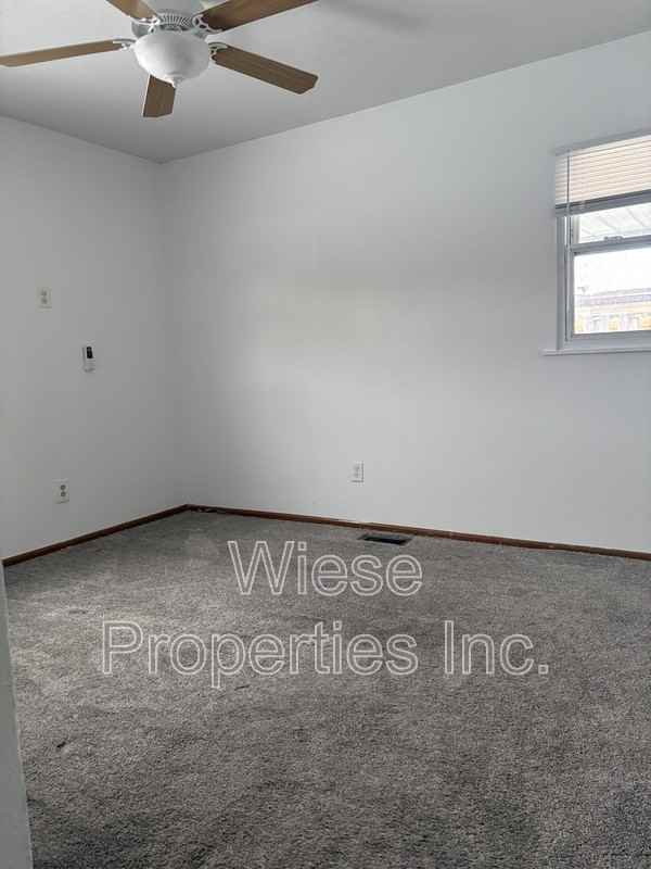 1837 Camden St - Photo 3 of 4