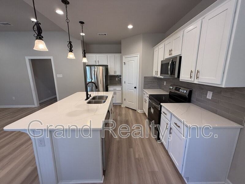 4689 Sago Palm Cir - Photo 7 of 26