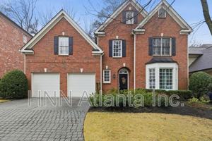 featured image of 3194 Windsor Lake Dr Ne