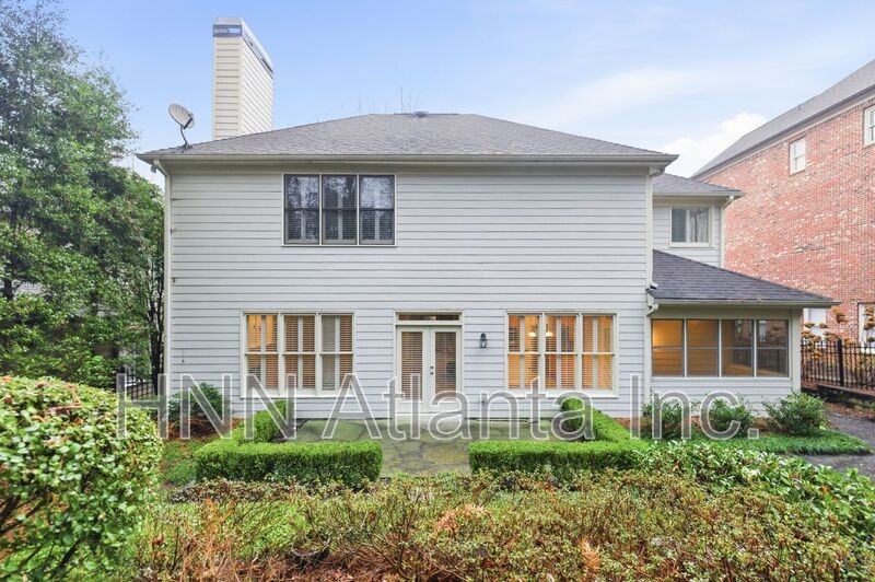 3194 Windsor Lake Dr Ne - Photo 4 of 50