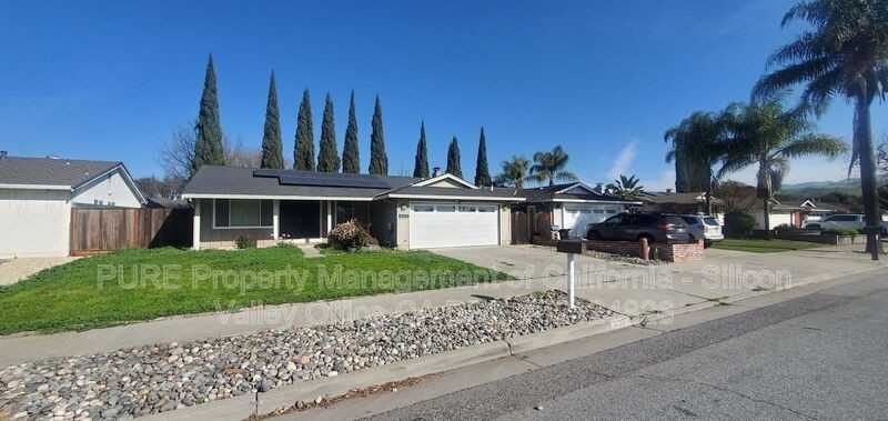 467 Northgate Dr - Photo 2 of 27