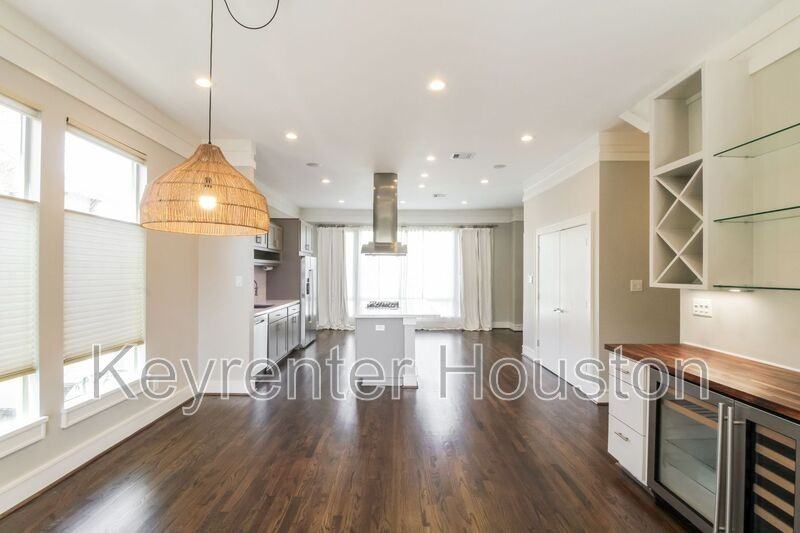 4313 Floyd St - Photo 6 of 15